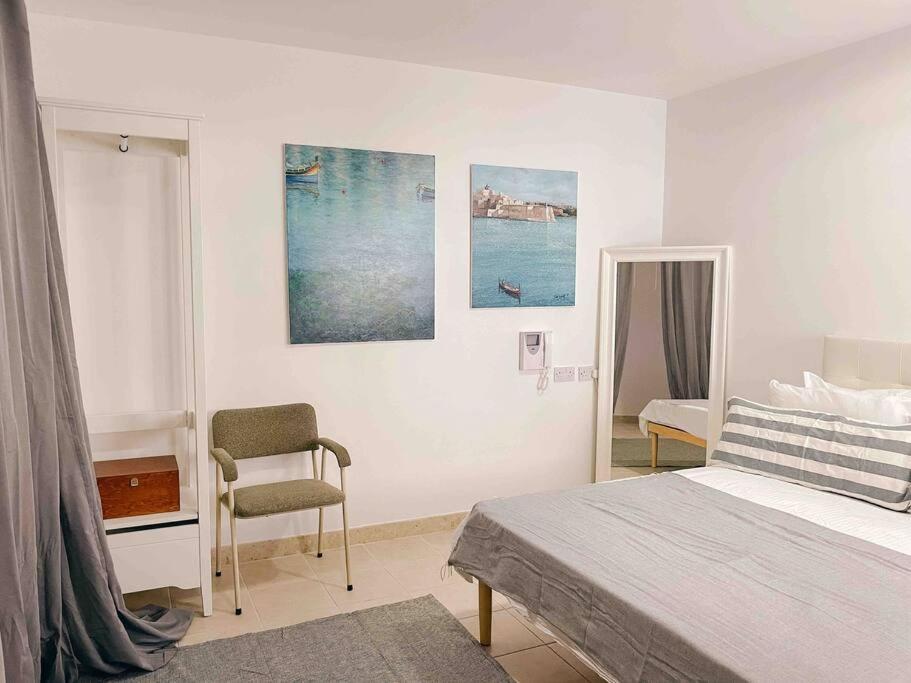 City Penthouse With Roof Terrace And Sea Views La La Valletta Esterno foto