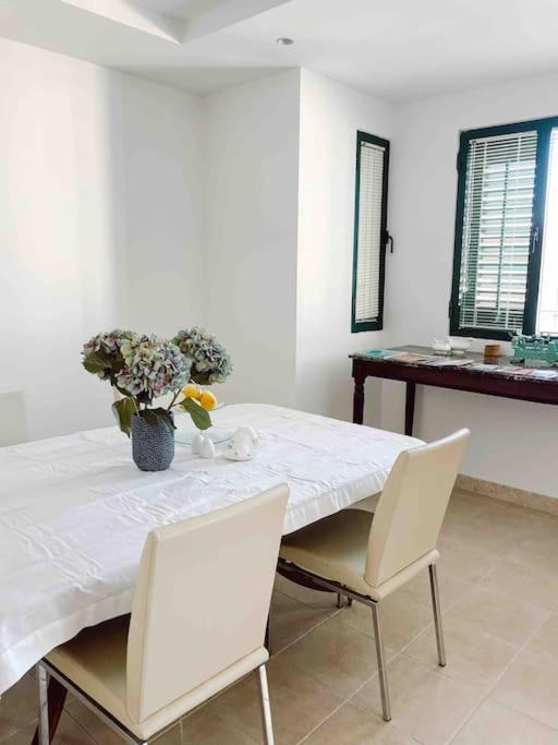 City Penthouse With Roof Terrace And Sea Views La La Valletta Esterno foto