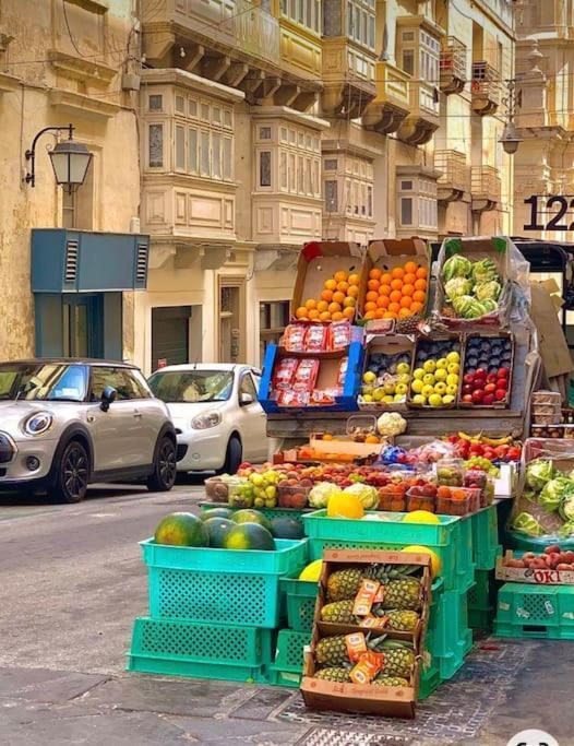 City Penthouse With Roof Terrace And Sea Views La La Valletta Esterno foto
